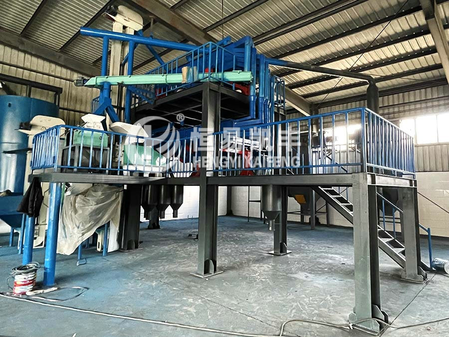 破碎篩分現場 破碎篩分現場